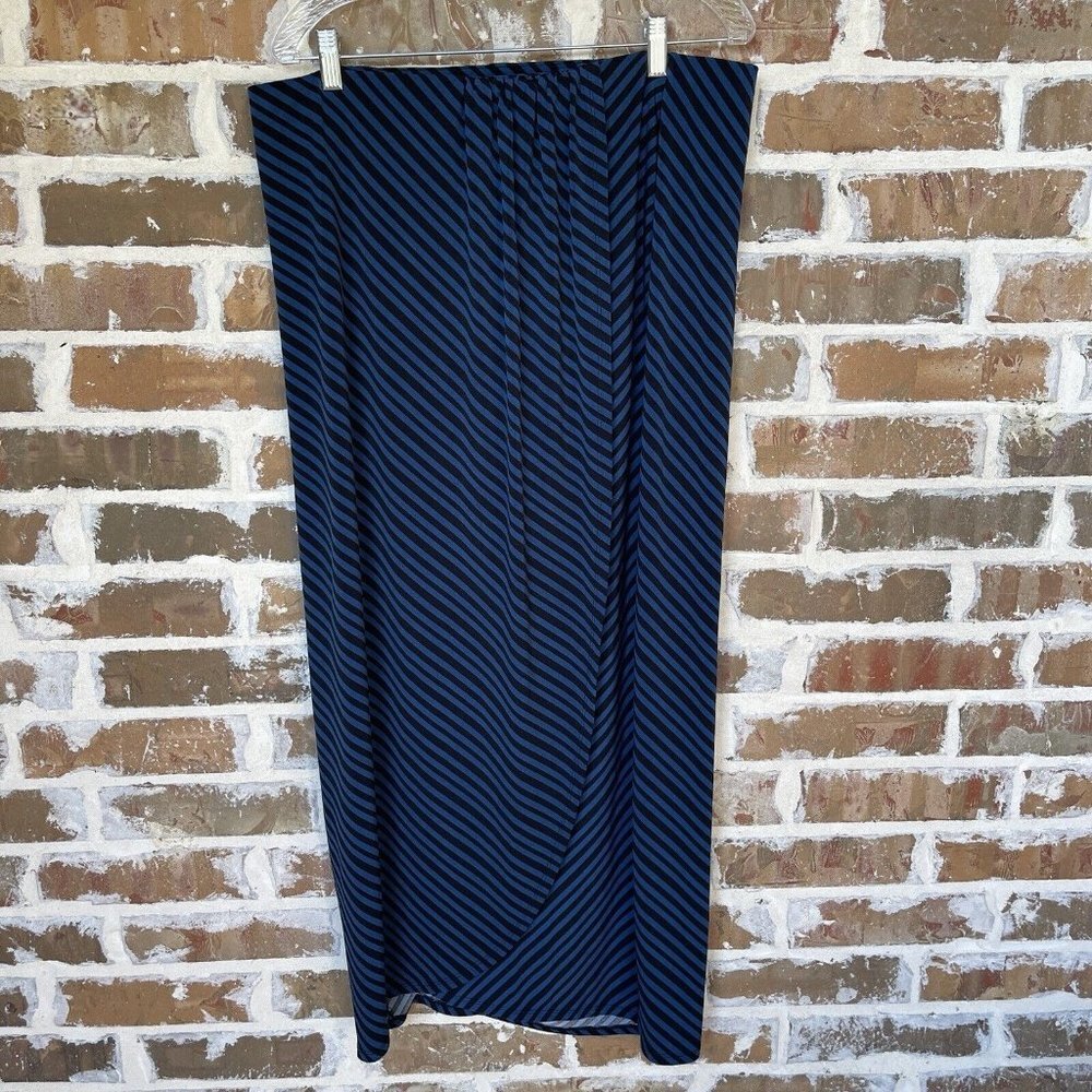 Lane Bryant Skirt Women's Size 14 / 16 Wrap Elastic Waist Dark Blue Black Stripe